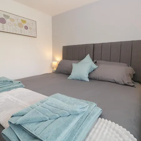 26 Hycemoor Way Holiday home
