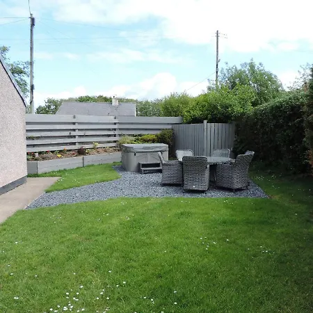 26 Hycemoor Way *